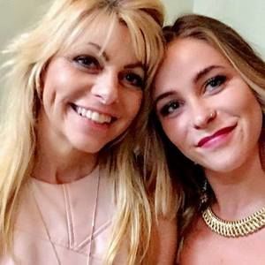 Meet your Posher, Anne